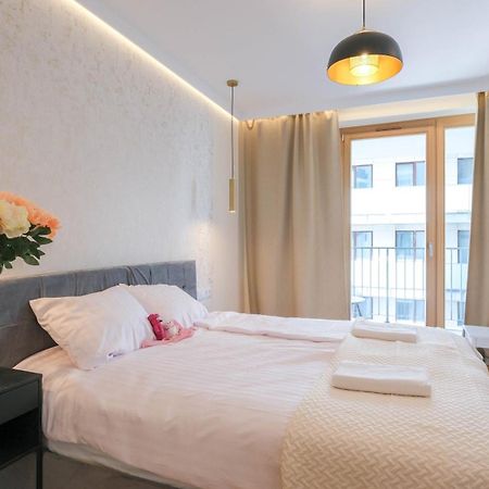 Luxury Apartment Free Parking Wawel Castle 2 Minutes Krakow Bagian luar foto